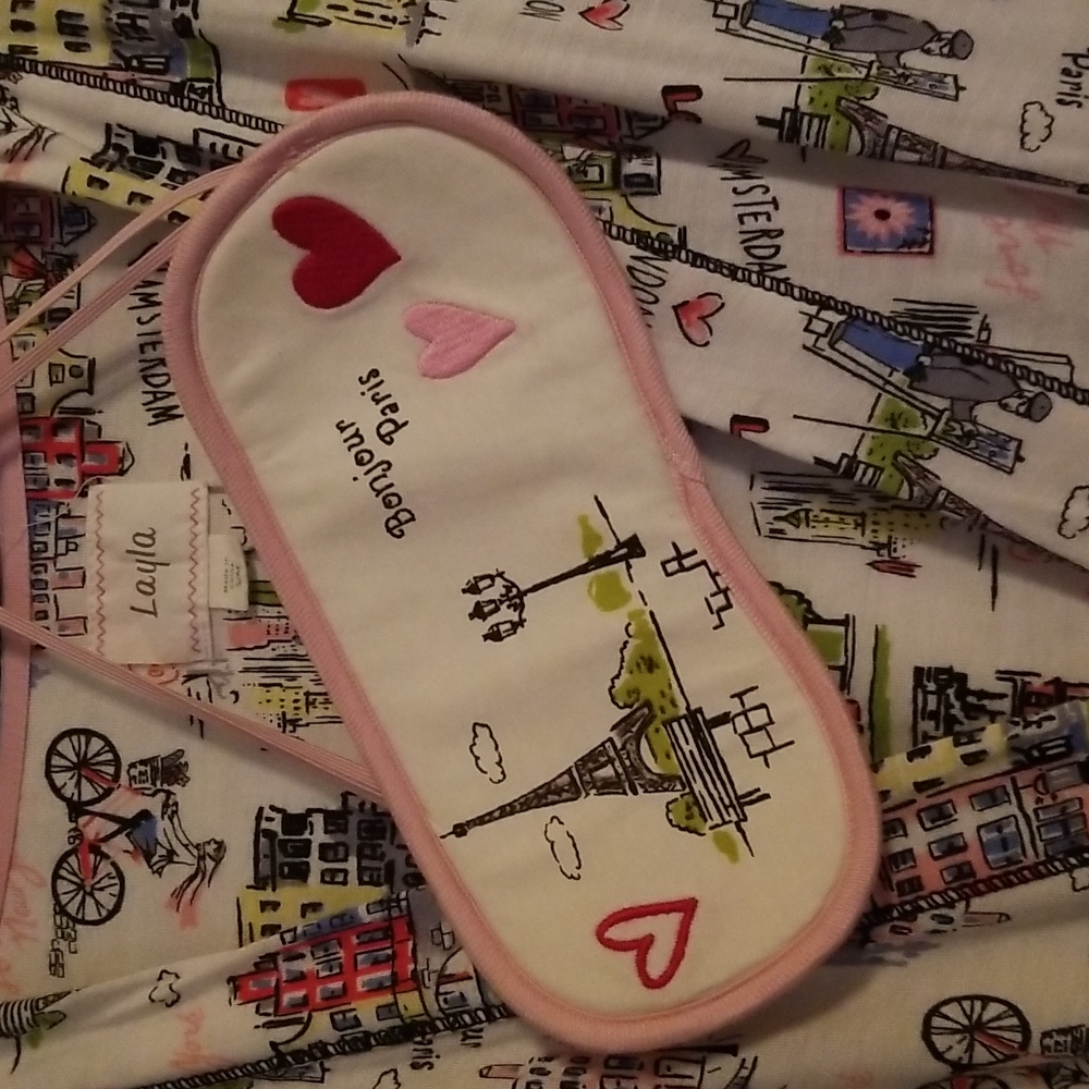 Layla Robe & Eye Mask - Picture 2 of 8